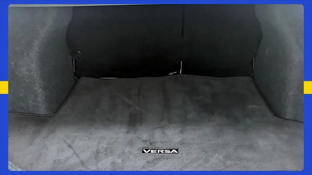2021 Nissan Versa SR Xtronic CVT