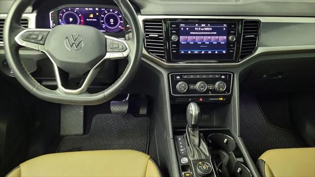 2022 Volkswagen Atlas Cross Sport 2.0T SE w/Technology