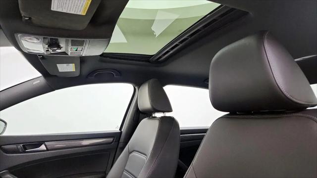 2021 Volkswagen Passat 2.0T R-Line