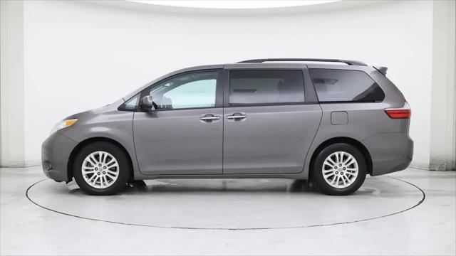2015 Toyota Sienna XLE 8 Passenger