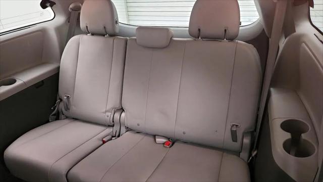2015 Toyota Sienna XLE 8 Passenger