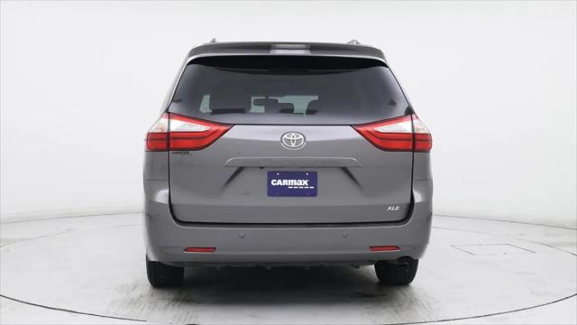2015 Toyota Sienna XLE 8 Passenger