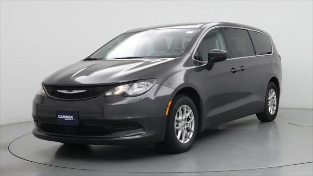 2023 Chrysler Voyager LX