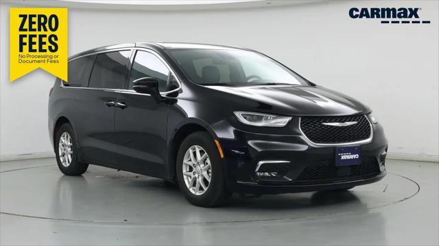 2025 Chrysler Pacifica Select for sale near Columbus, OH