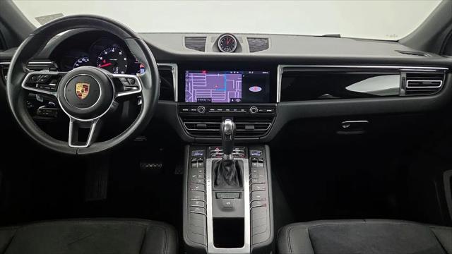 2021 Porsche Macan Macan