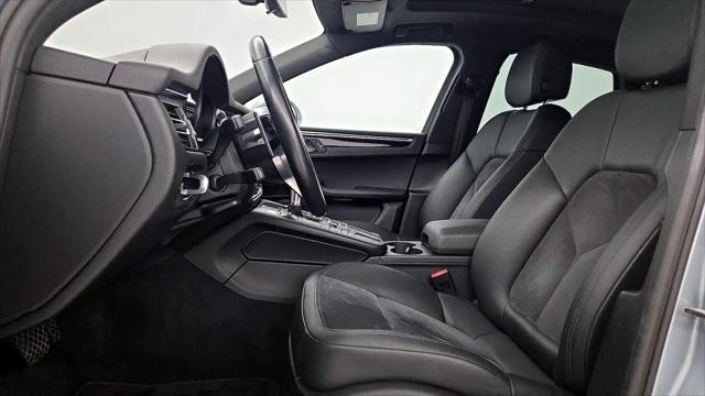 2021 Porsche Macan Macan