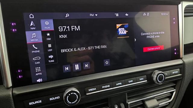 2021 Porsche Macan Macan