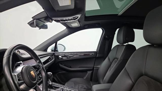 2021 Porsche Macan Macan