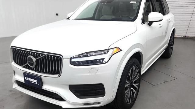2022 Volvo XC90 T6 Momentum 7 Passenger