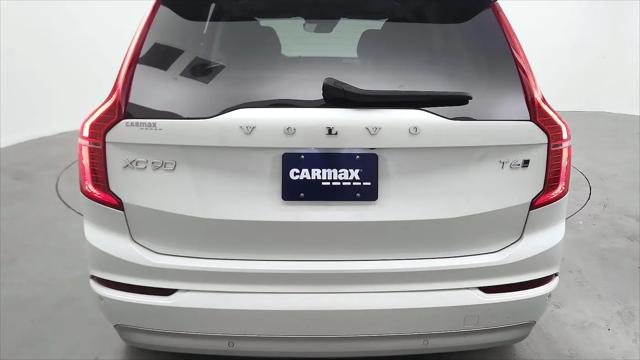 2022 Volvo XC90 T6 Momentum 7 Passenger
