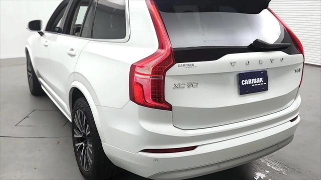 2022 Volvo XC90 T6 Momentum 7 Passenger