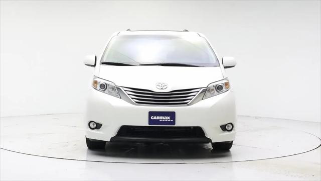 2017 Toyota Sienna XLE Premium 7 Passenger