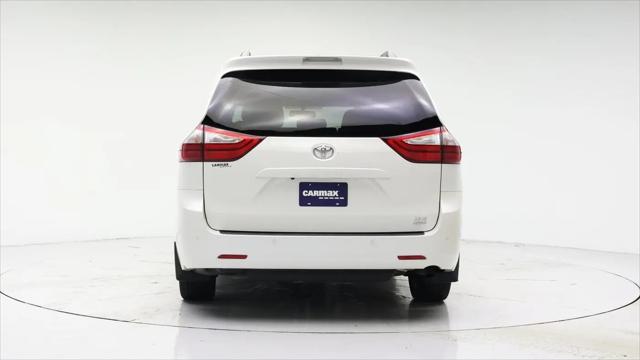 2017 Toyota Sienna XLE Premium 7 Passenger