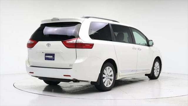 2017 Toyota Sienna XLE Premium 7 Passenger
