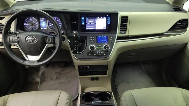 2017 Toyota Sienna XLE Premium 7 Passenger