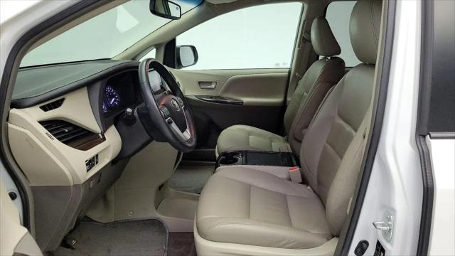 2017 Toyota Sienna XLE Premium 7 Passenger