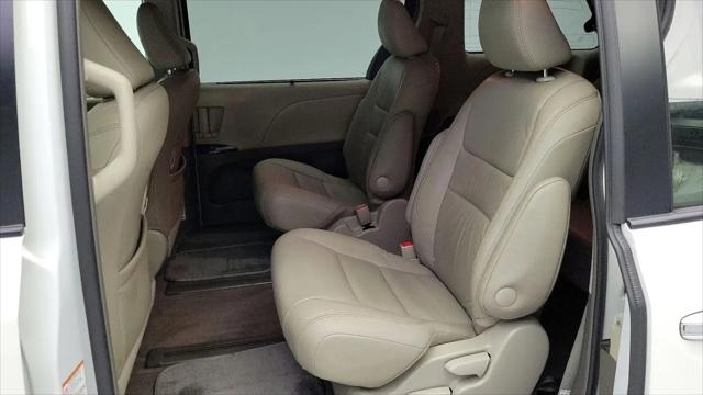 2017 Toyota Sienna XLE Premium 7 Passenger