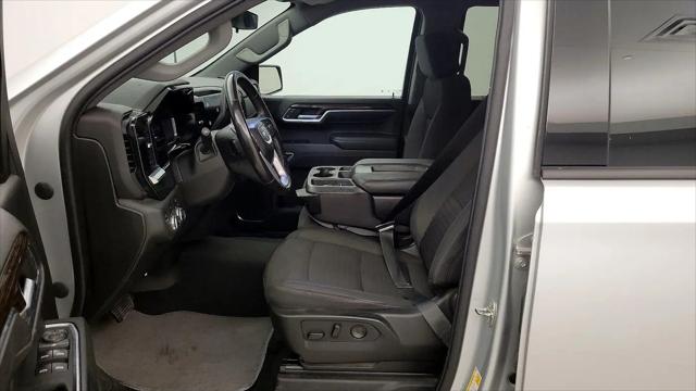 2022 GMC Sierra 1500 4WD Crew Cab Short Box Elevation