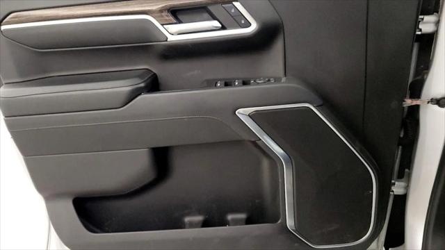 2022 GMC Sierra 1500 4WD Crew Cab Short Box Elevation