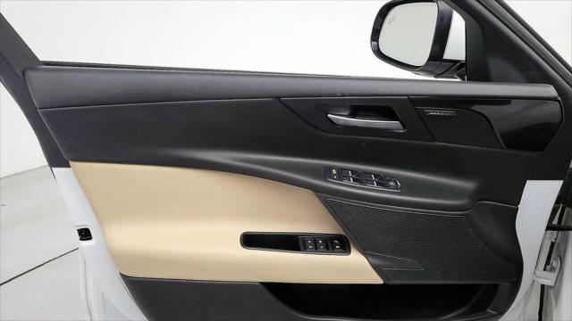 2018 Jaguar XE 25t Premium