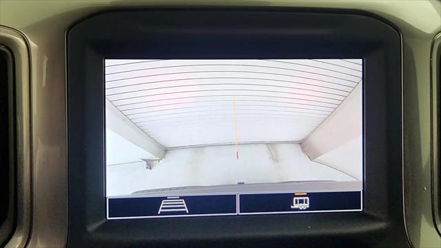 2022 Chevrolet Silverado 1500 4WD Crew Cab Short Bed Custom