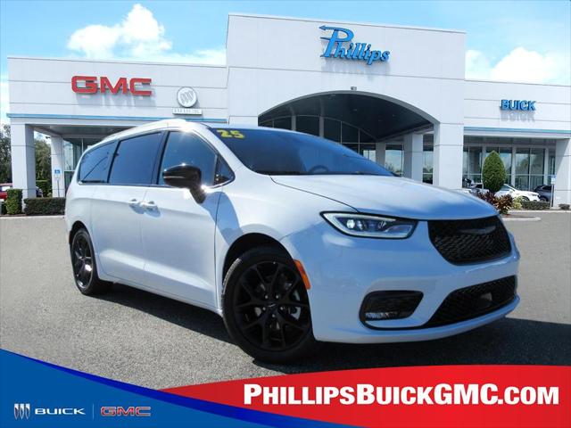 2025 Chrysler Pacifica Limited for sale in Fruitland Park, FL