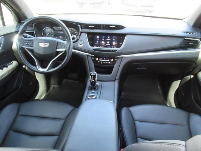 2022 Cadillac XT6 FWD Luxury