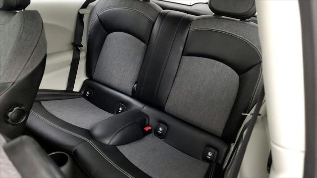 2017 MINI Hardtop Cooper