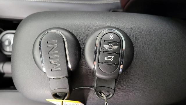 2017 MINI Hardtop Cooper