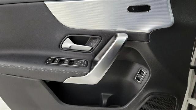 2022 Mercedes-Benz A 220 A 220