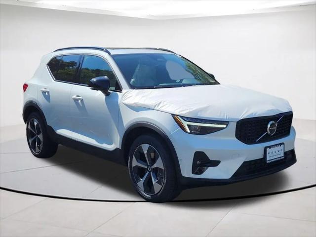 2026 Volvo XC40 Plus, B5 AWD Gas (mild hybrid), Dark for sale in Falls Church, VA
