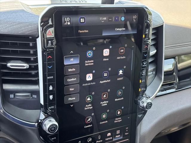 2026 Ram 1500 Laramie Crew Cab 4x4 64 Box