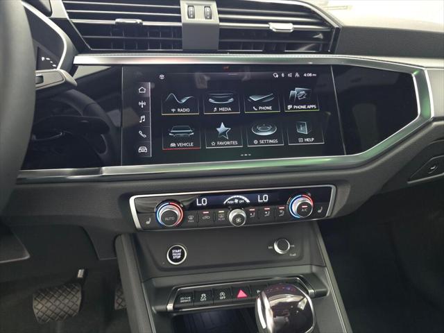 2025 Audi Q3 Premium 45 TFSI S line quattro Tiptronic