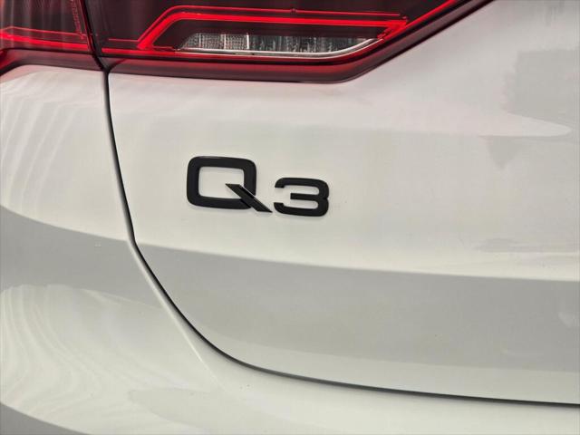 2025 Audi Q3 Premium 45 TFSI S line quattro Tiptronic