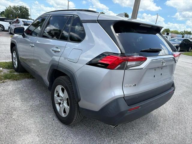 2020 Toyota RAV4 XLE