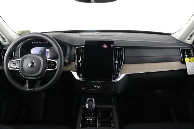 2026 Volvo XC90 Plus, B6 AWD Gas mild hybrid, Gasoline, Bright, 7 Seats