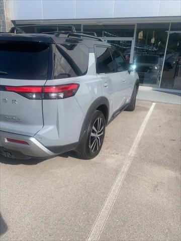 2024 Nissan Pathfinder Platinum 4WD