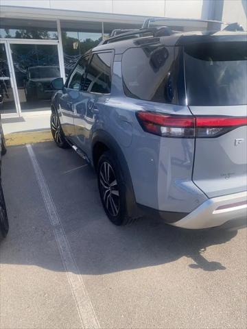 2024 Nissan Pathfinder Platinum 4WD