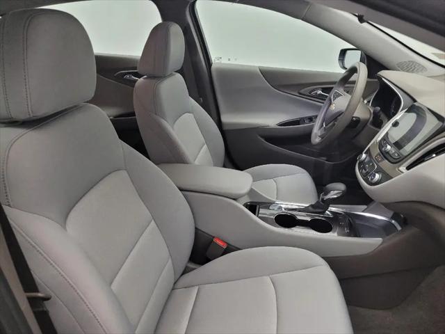2021 Chevrolet Malibu FWD 1FL