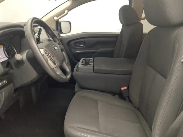 2022 Nissan Titan Crew Cab SV 4x4