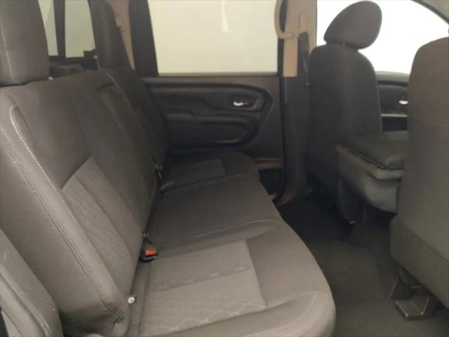 2022 Nissan Titan Crew Cab SV 4x4