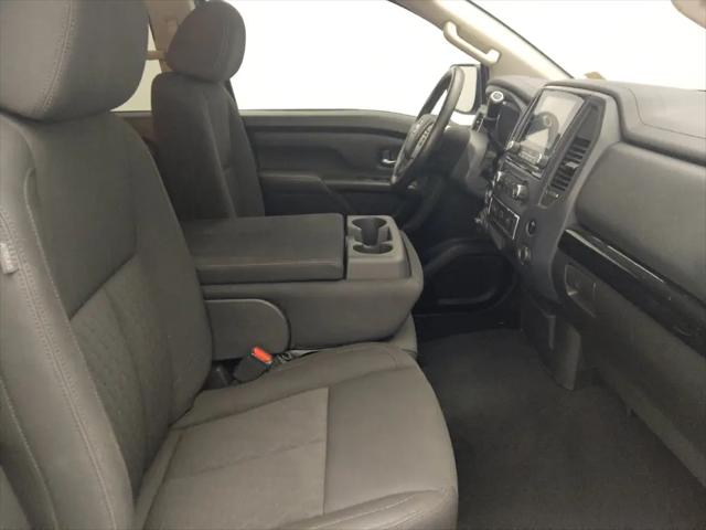 2022 Nissan Titan Crew Cab SV 4x4