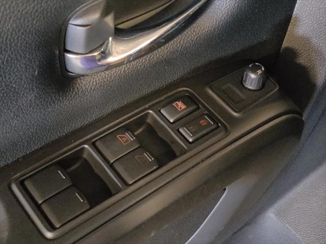 2022 Nissan Titan Crew Cab SV 4x4