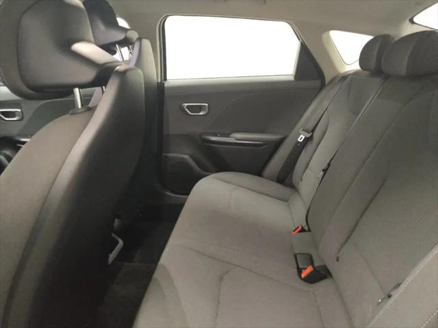 2025 Kia K4 LXS