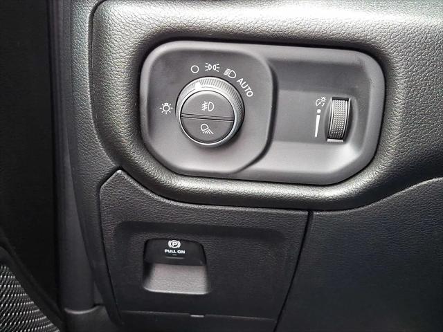 2026 Ram 1500 Express Quad Cab 4x4 64 Box