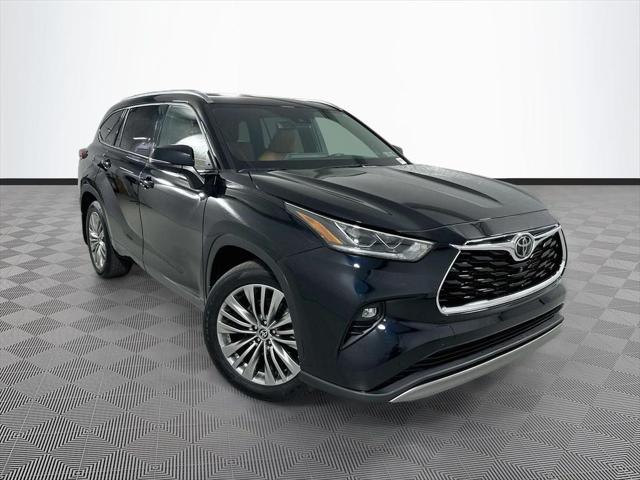 2022 Toyota Highlander Platinum