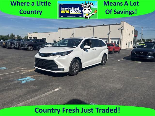 2025 Toyota Sienna XLE 2025 Toyota Sienna XLE
