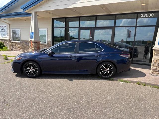 2022 Toyota Camry SE AWD