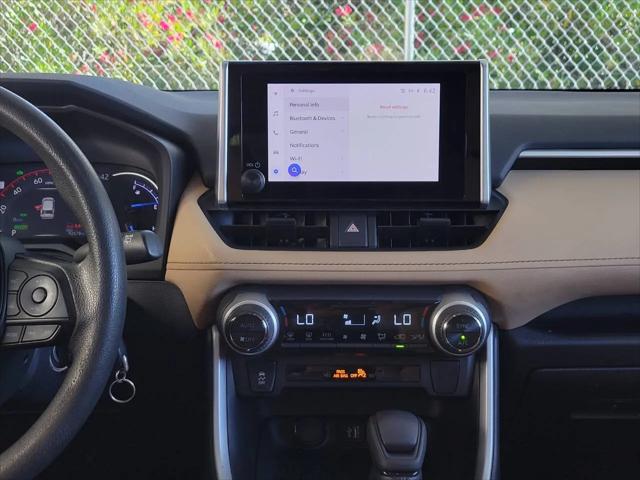 2023 Toyota RAV4 Hybrid LE