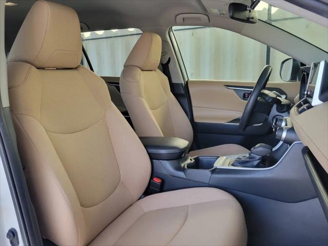 2023 Toyota RAV4 Hybrid LE